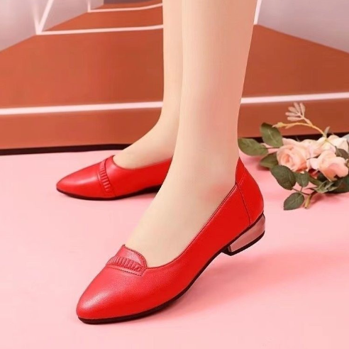 Comfortable flat leather shoes